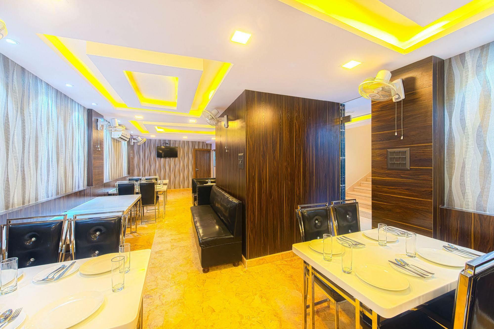 Hotel Treebo Orion Sapphire, Beck Bagan Kalkutta Exterior foto