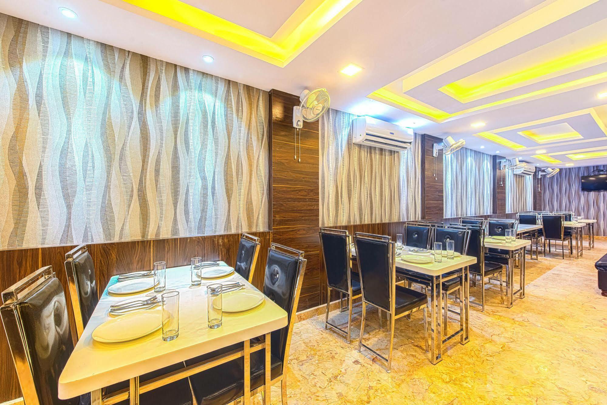 Hotel Treebo Orion Sapphire, Beck Bagan Kalkutta Exterior foto